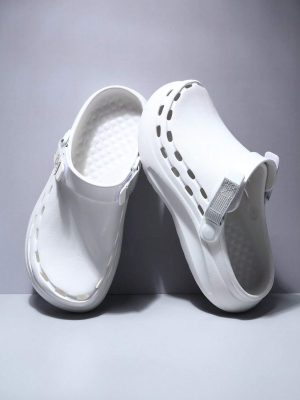 Men’s White Hollow Out Design Casual Sandals, Perfect For Travel, Street Or Beach Activities, Lightweight And Comfortable